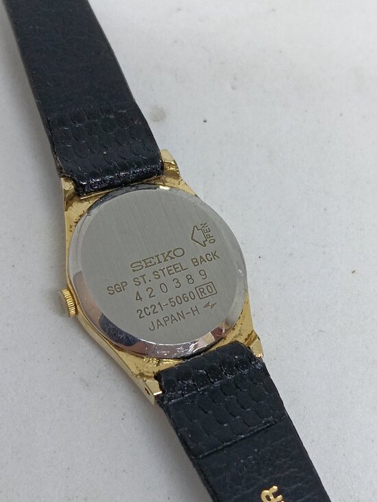VINTAGE 1984 Seiko 2C21-5060 Women\'s 19mm x 26mm Japanese Quartz Watch NEW BATT main image 10